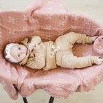 Mebie Baby Gender Neutral Infant Muslin quilt its 100% cotton. Looks great in any nursery.