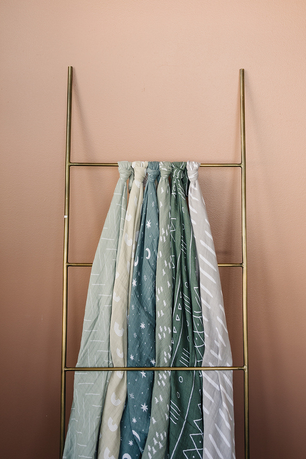 Mebie Baby Gender Neutral Infant Muslin Swaddle its 100% cotton.