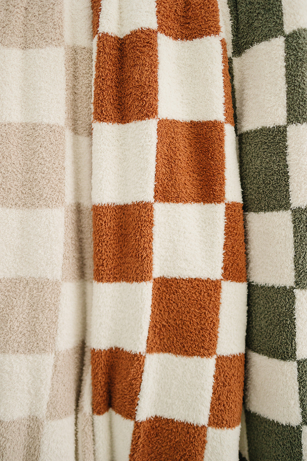 Charcoal Checkered Plush Blanket – Mebie Baby