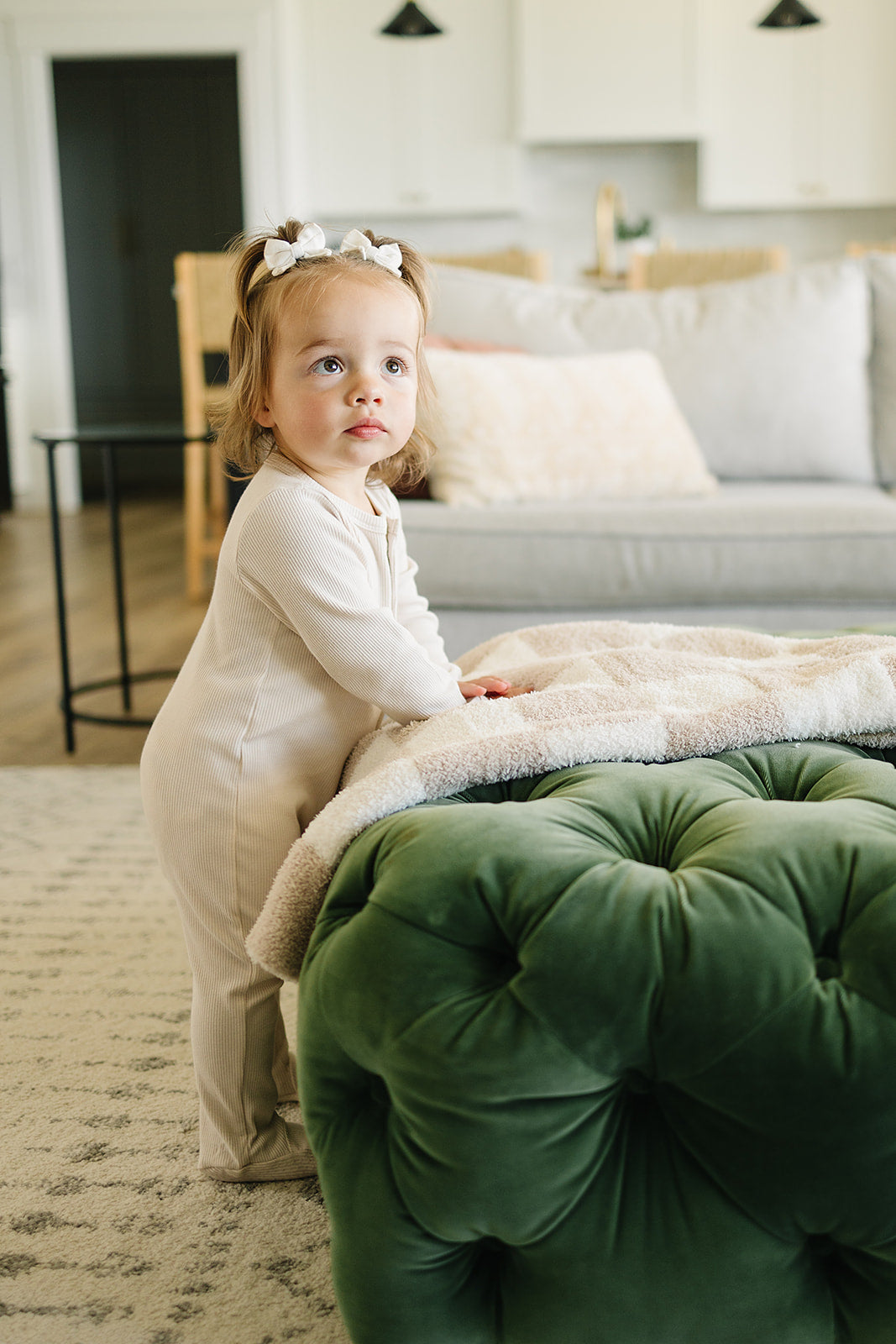 Taupe Checkered Plush Blanket – Mebie Baby