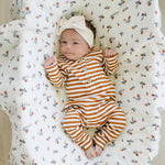Mebie Baby Gender Neutral Infant Muslin quilt its 100% cotton. Looks great in any nursery. 