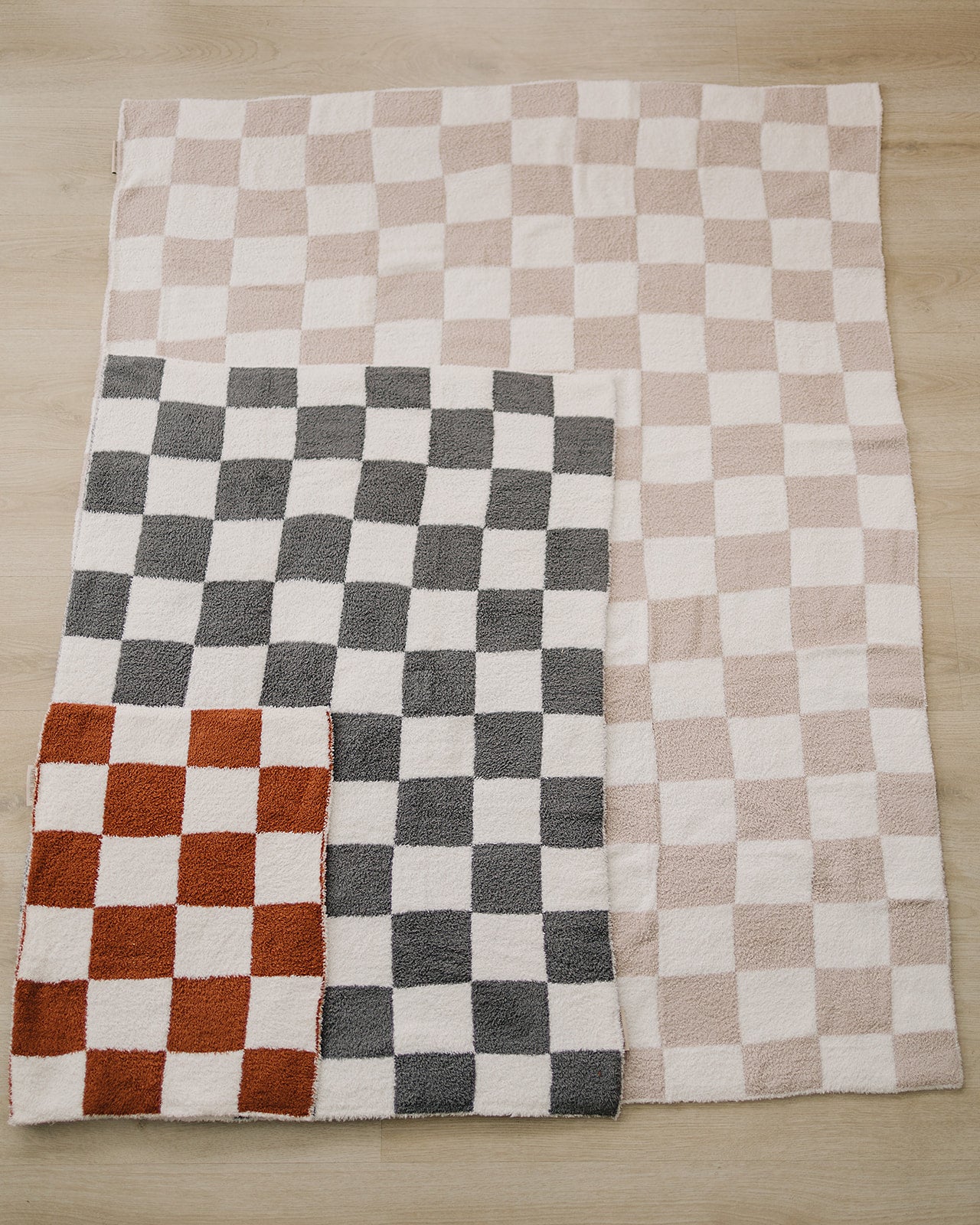 Charcoal Checkered Plush Blanket
