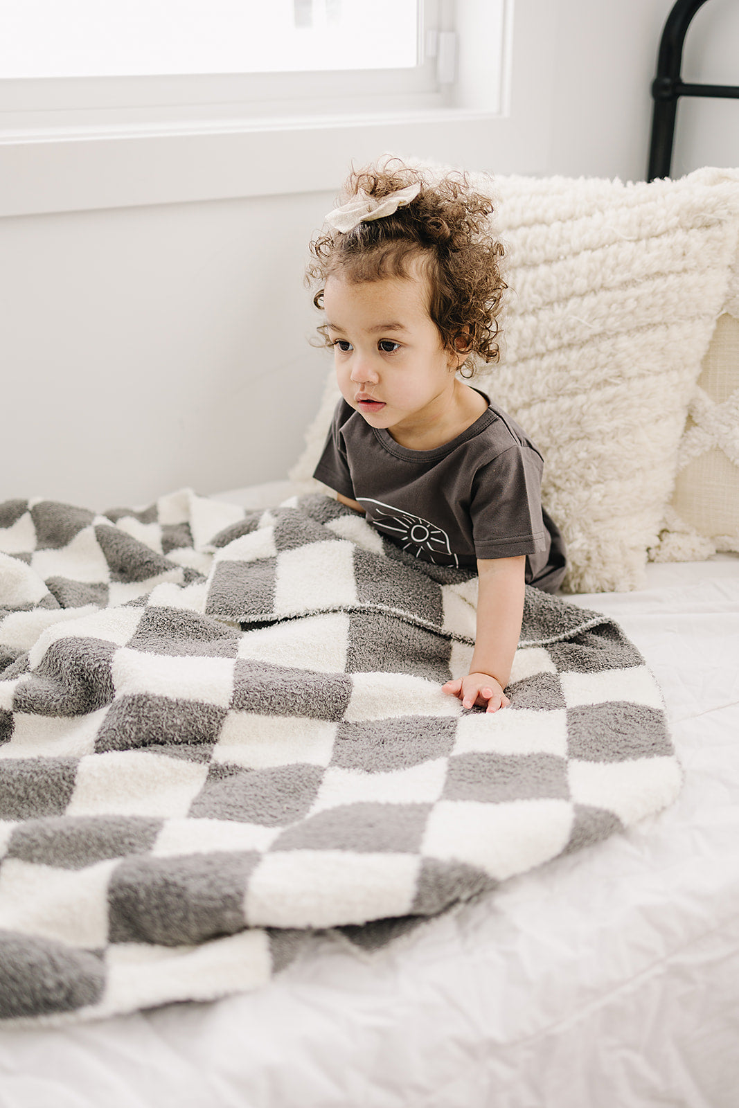 Charcoal Checkered Plush Blanket – Mebie Baby